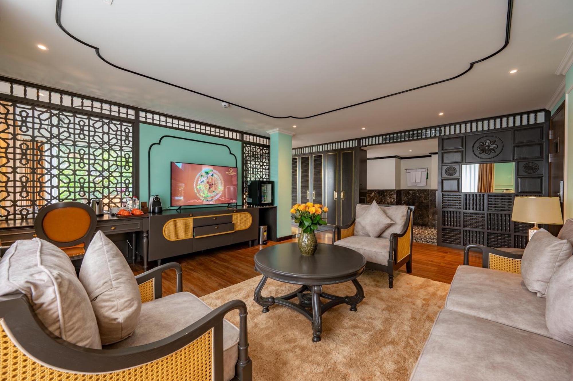 Bel Marina Hoi An Resort Dış mekan fotoğraf Living room of a suite